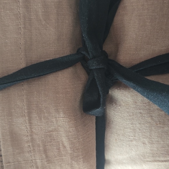 Signature TENCEL™ Linen King Duvet Cover,Color Mulberry,Retail Price $249.00 USD - Picture 5 of 6